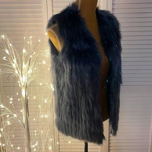 Heartloom Bardot Faux Fur Vest - XS